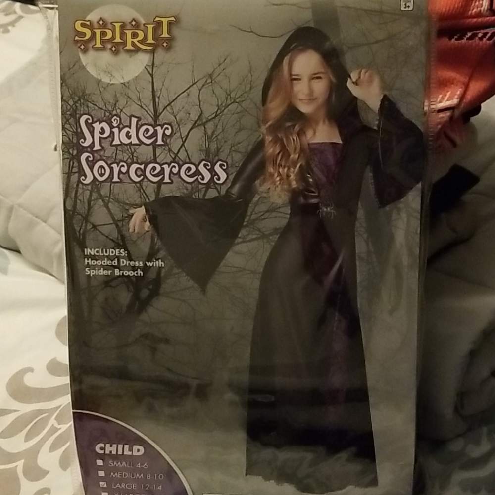 Girls halloween costume